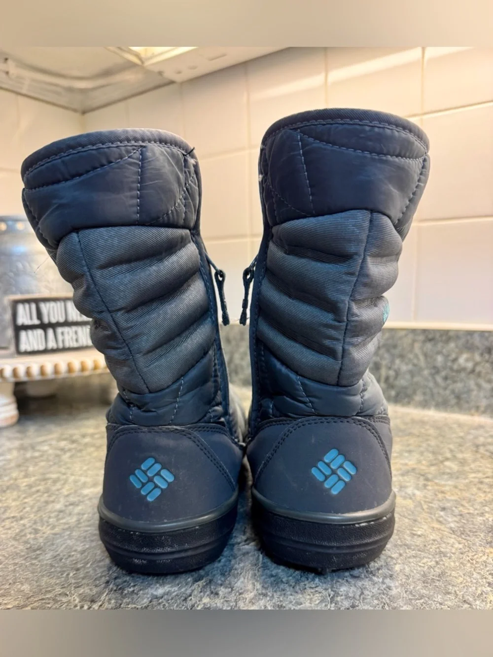 Women’s Columbia Quilted Waterproof Winter Boots 5.5